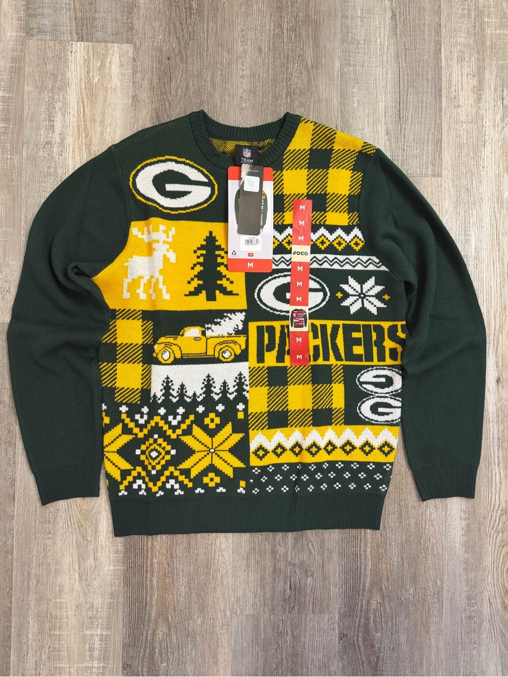 Green Bay Packers FOCO Patchwork Holiday Crewneck Sweater, size Med NEW w/ tags🔥